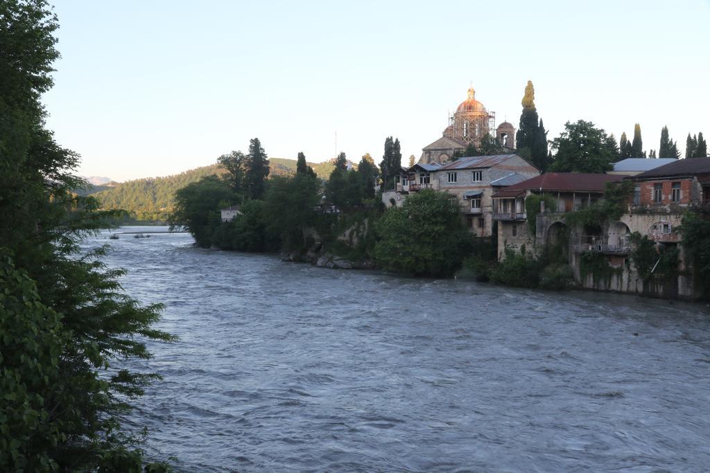 Hostel Saba Kutaisi Bagian luar foto